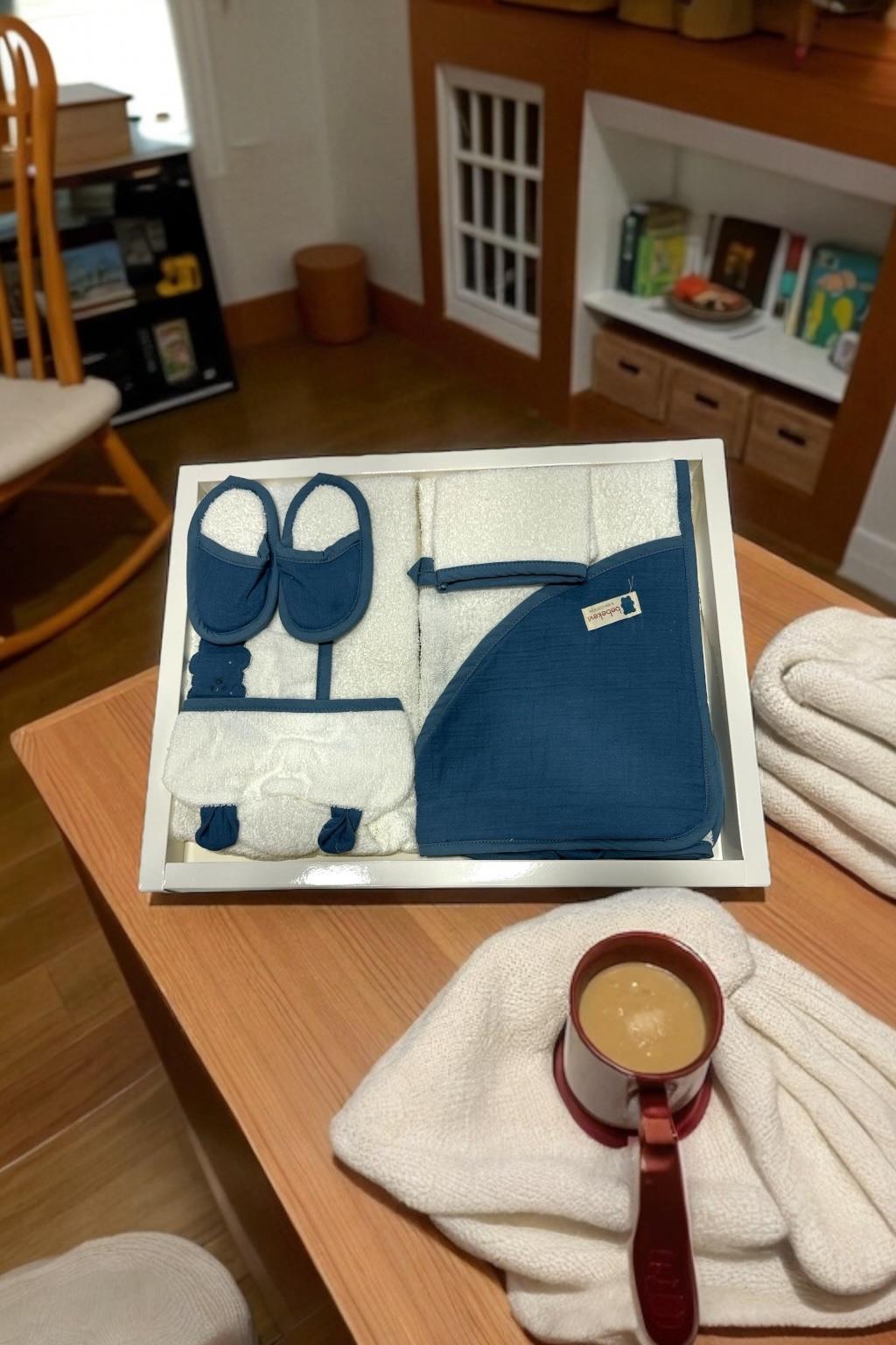 Ahsen Bebek Lüks 5'li Müslinli Havlu Bornoz Seti