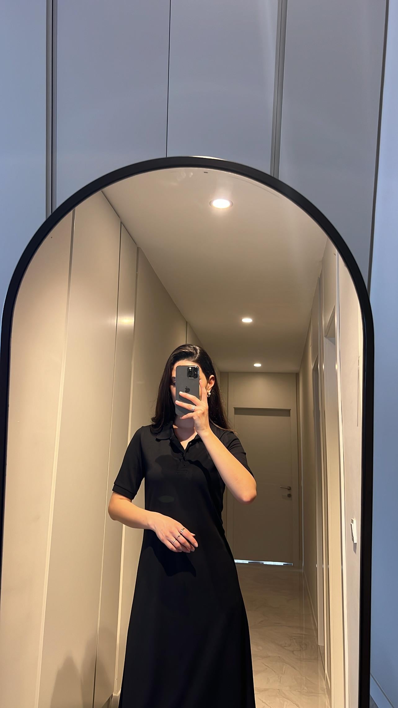 MİDİ BOY SİYAH ELBİSE