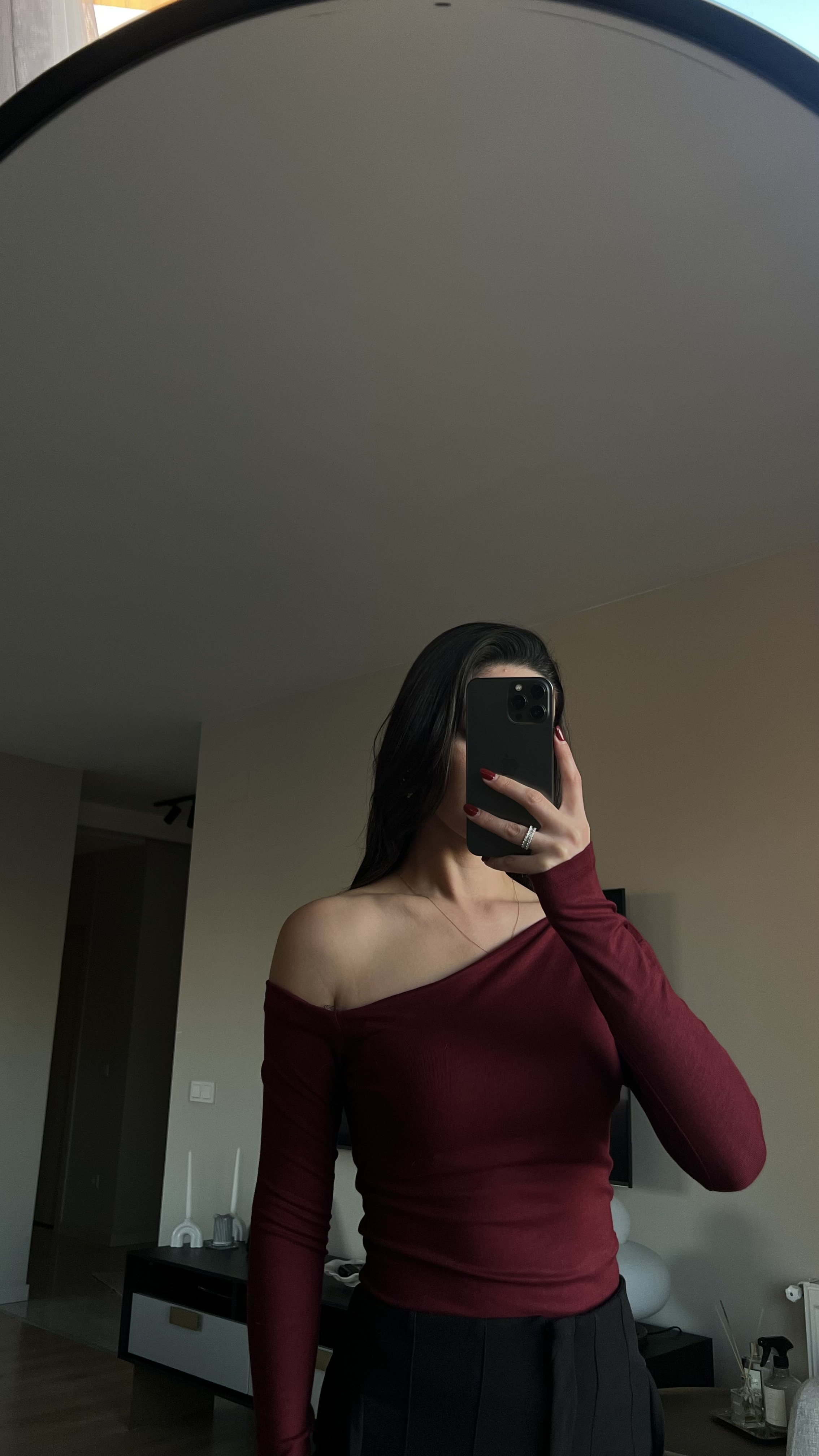OMUZ DEKOLTELİ TEK OMUZ BORDO  BODY