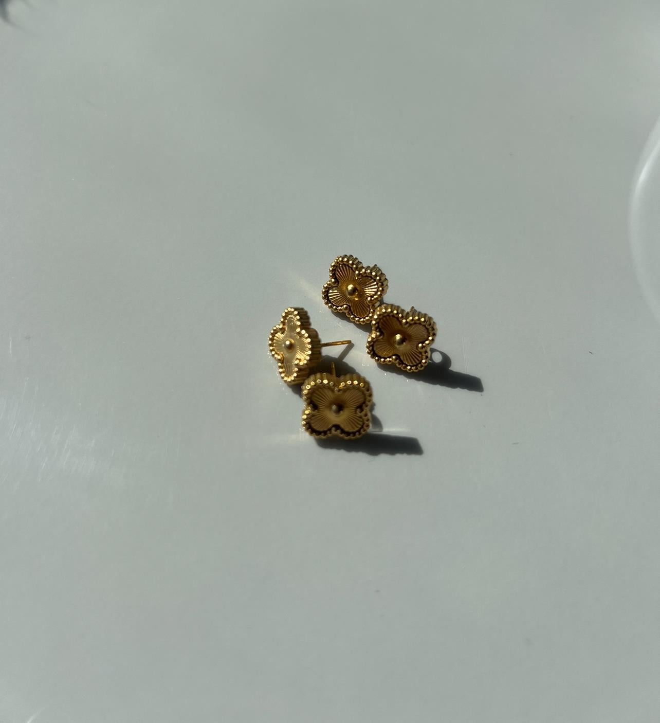 CR MODEL MİNİMAL GOLD KÜPE