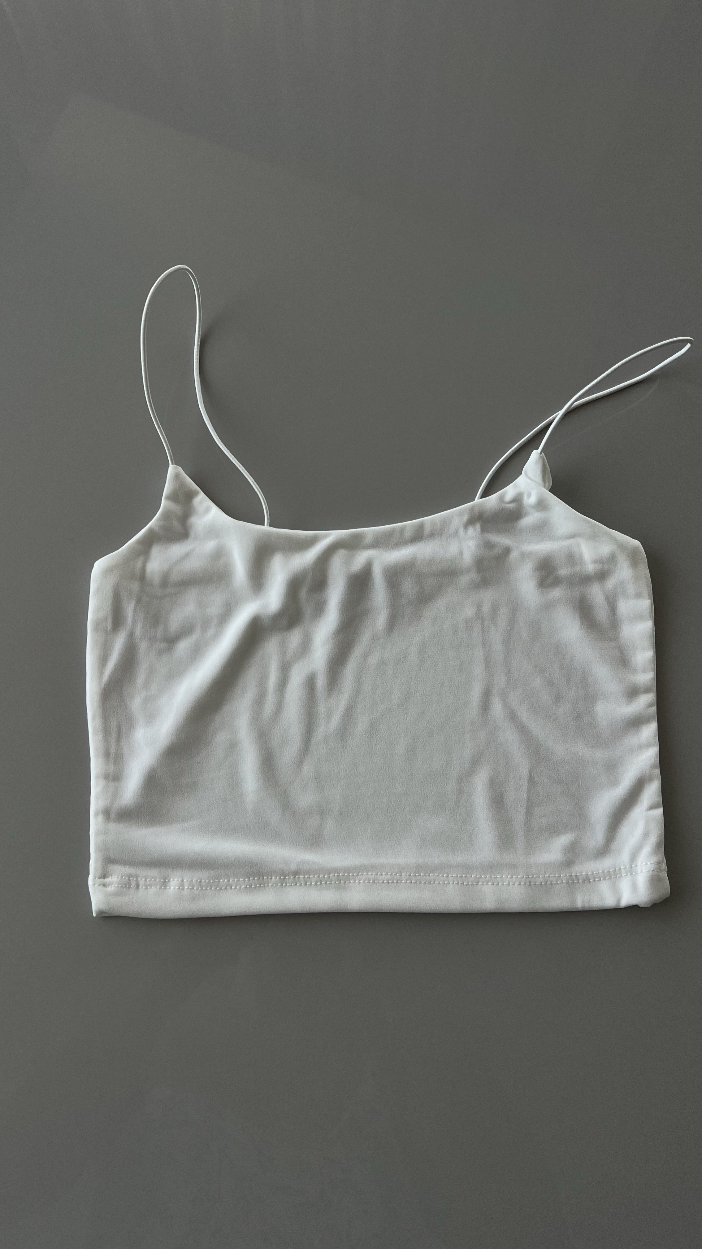 İP ASKILI BEYAZ  CROP TOP