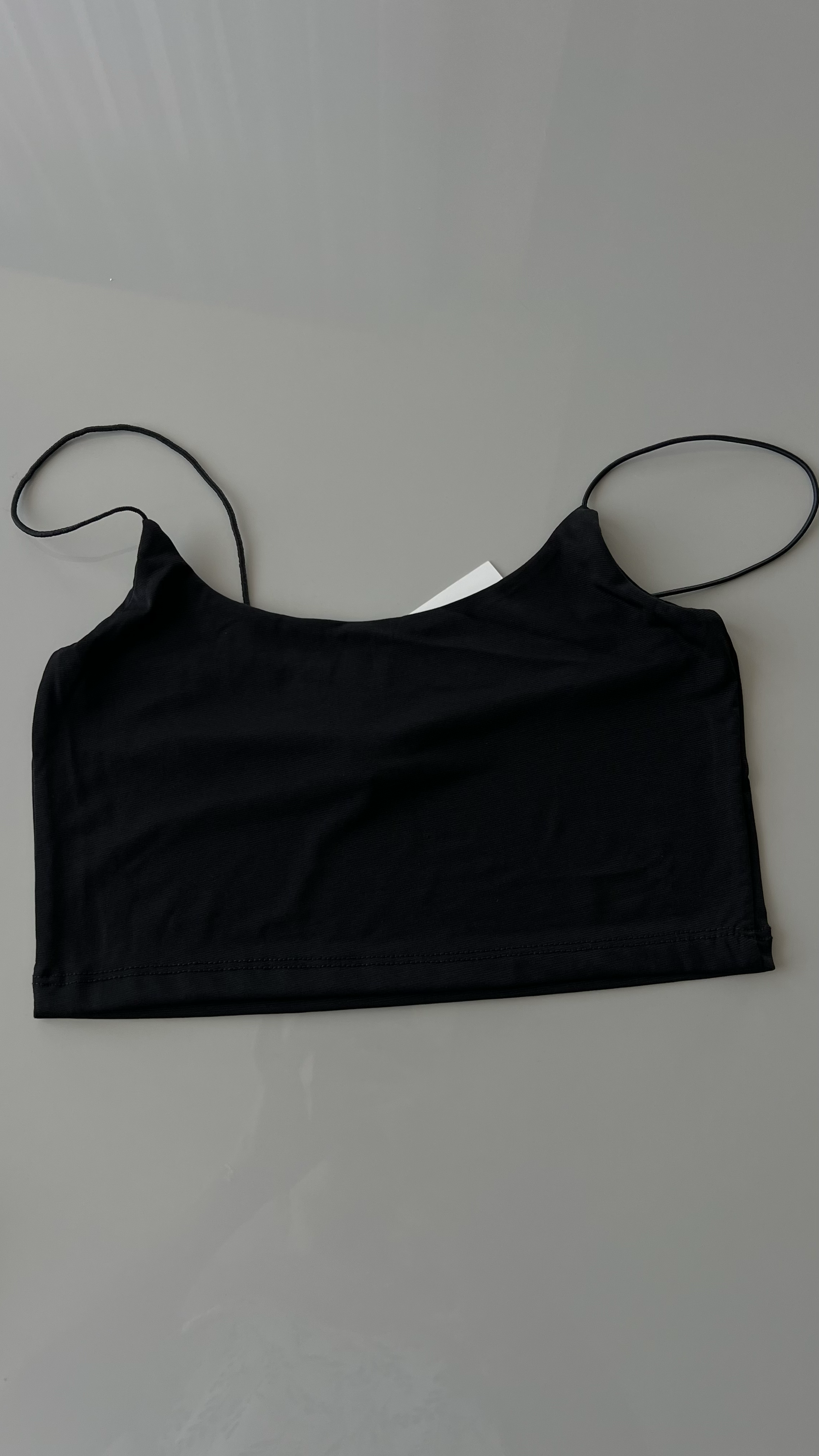 İP ASKILI SİYAH CROP TOP