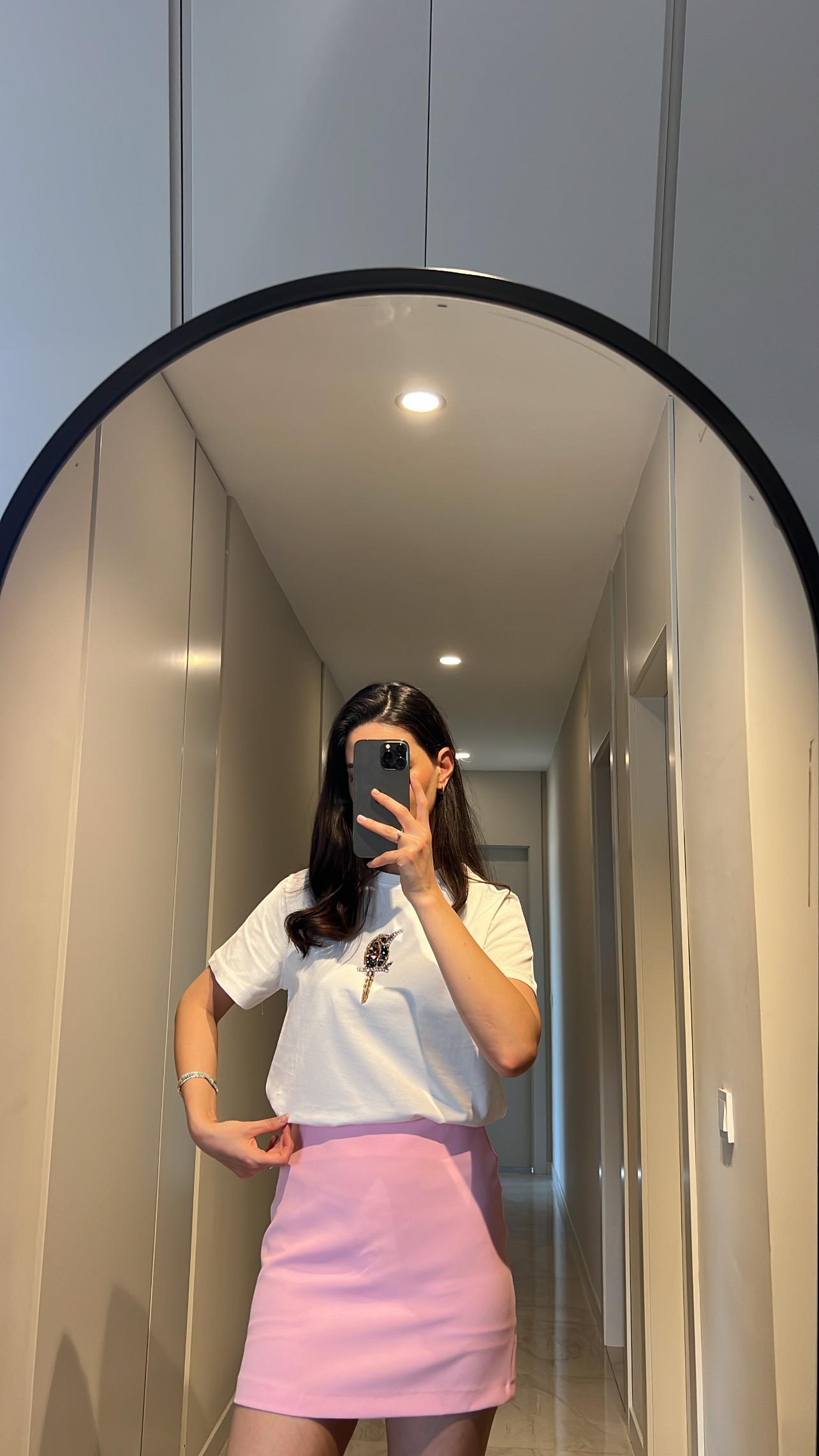 KUŞ İŞLEMELİ ORJ MARKA TİŞÖRT