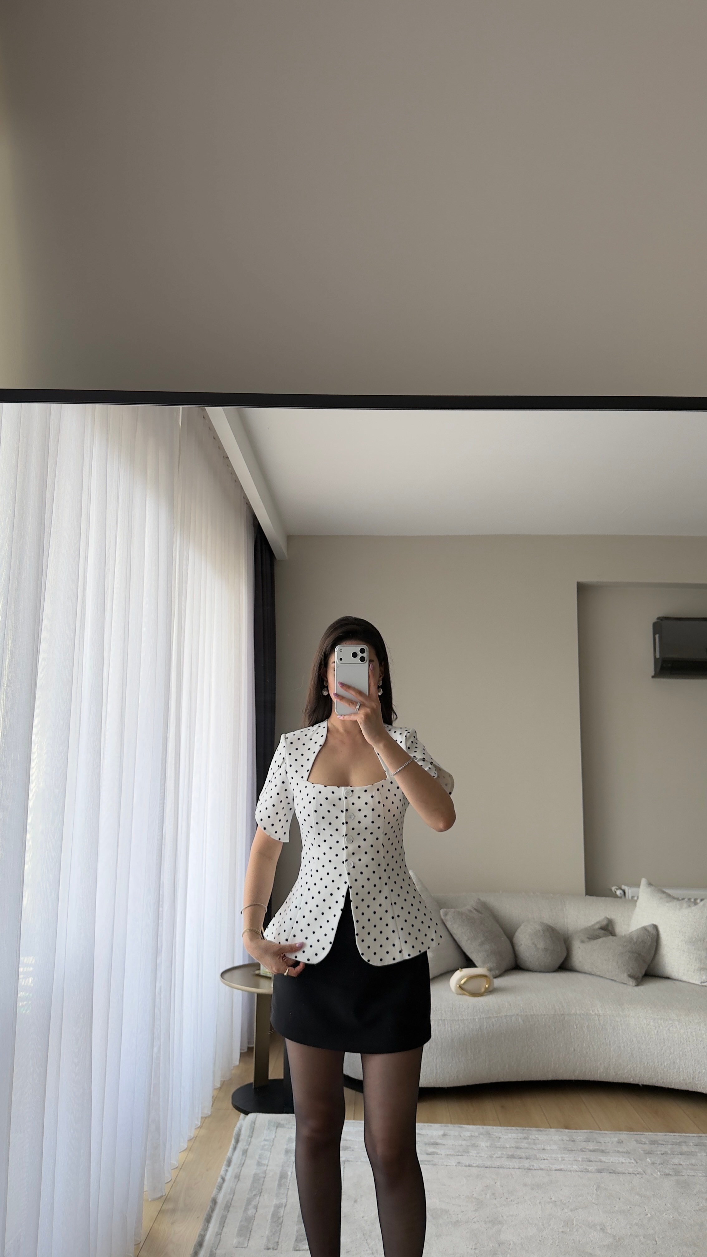 PUANTİYELİ VATKALI KARE YAKA GÖMLEK BLUZ