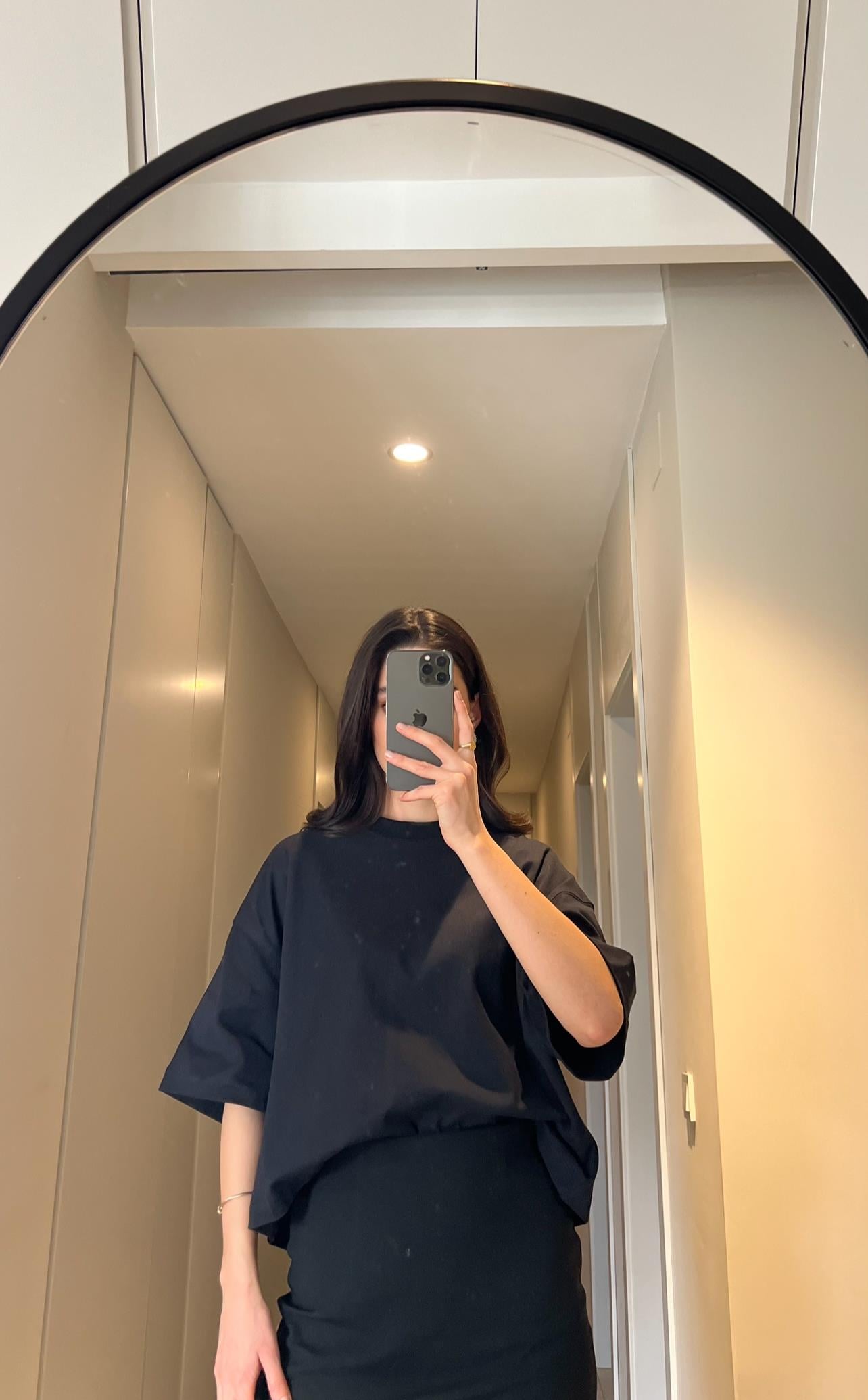 SİYAH OVERSİZE  CROP TİŞÖRT