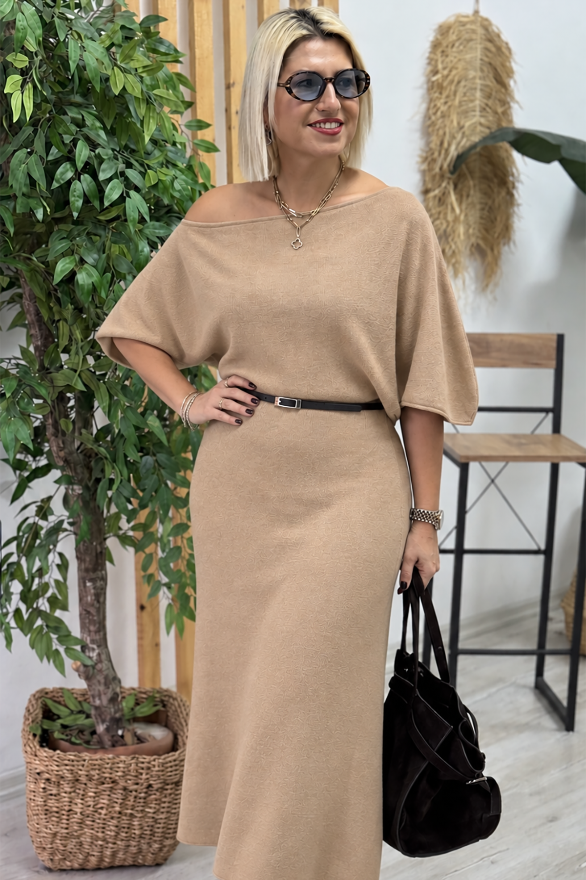 Camel Kayık Yaka Yarasa Kol Beli Kemerli Triko ElbiseELB26001002-CAMEL-STD