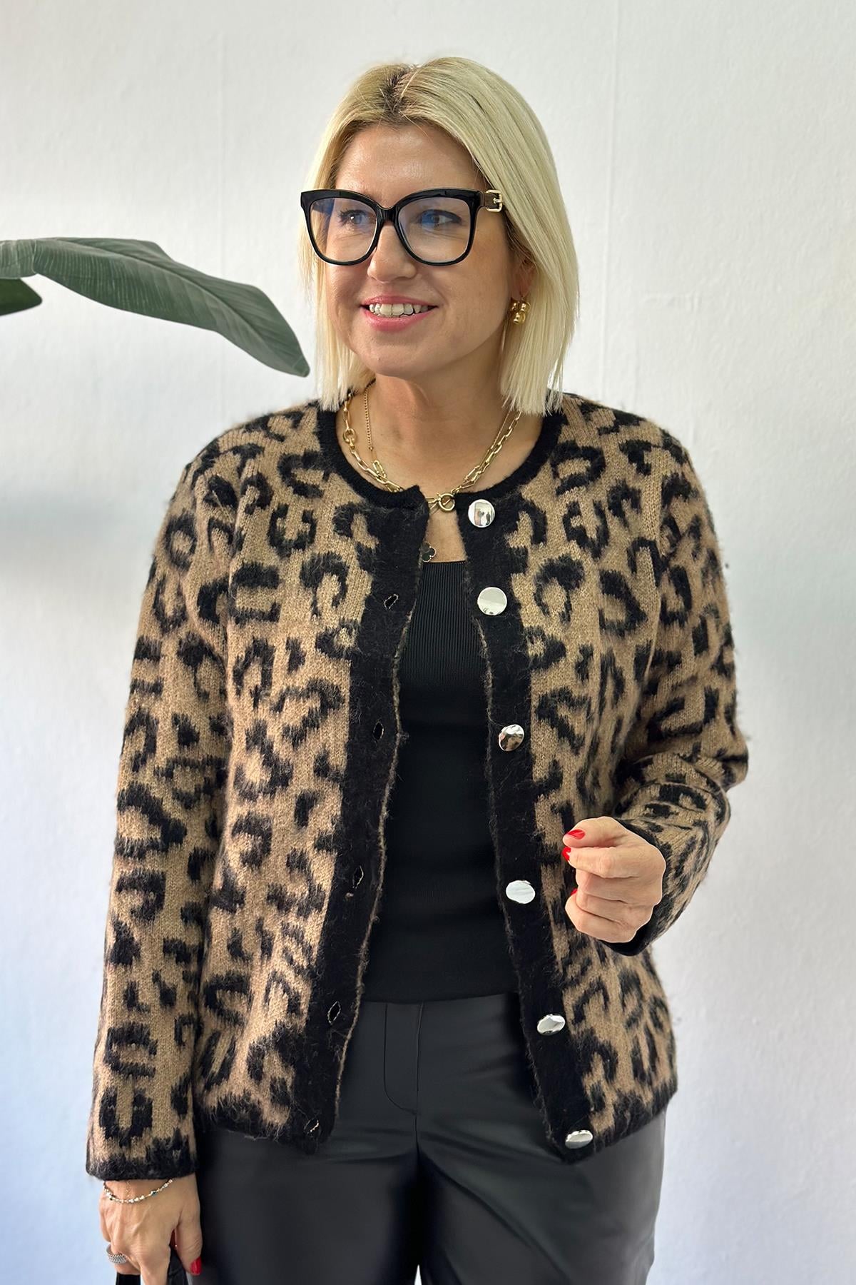 Bej Gümüş Düğmeli Leopar HırkaUT24110910-BEJ-STD