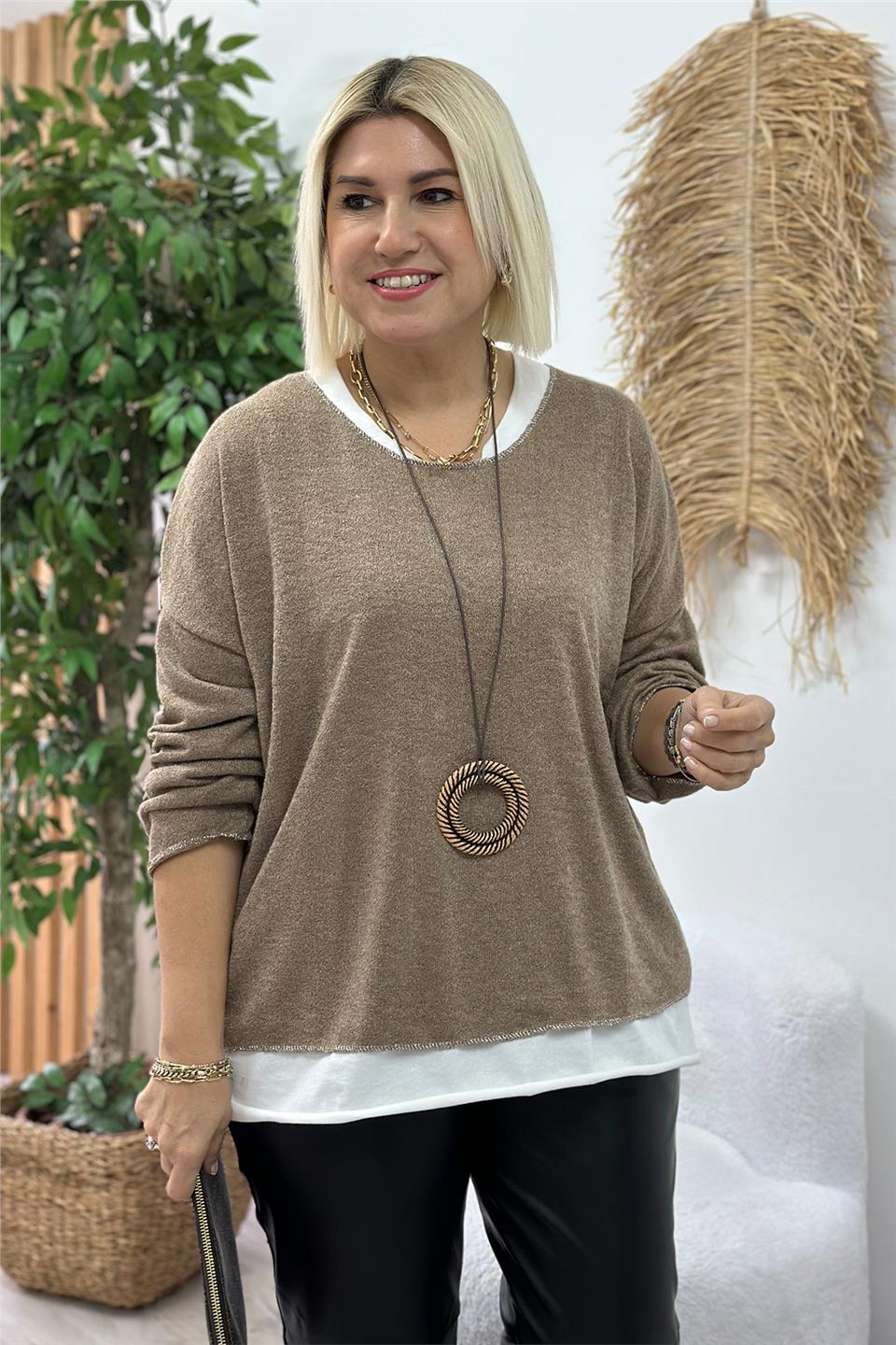 Bej T-Shirt Detaylı Kolyeli Triko BluzUBL2412224-BEJ-STD