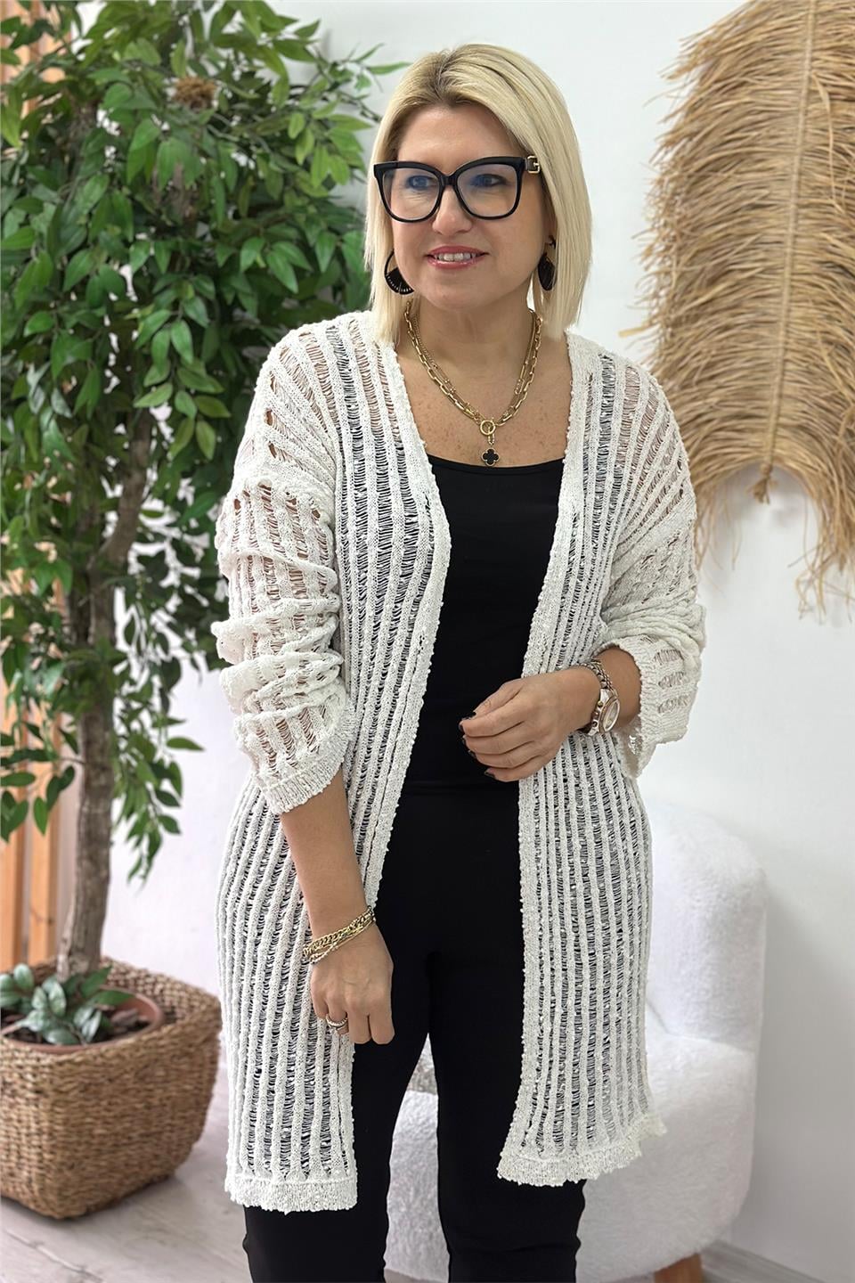 Beyaz Ajurlu Uzun HırkaUH24110924-BEYAZ-STD