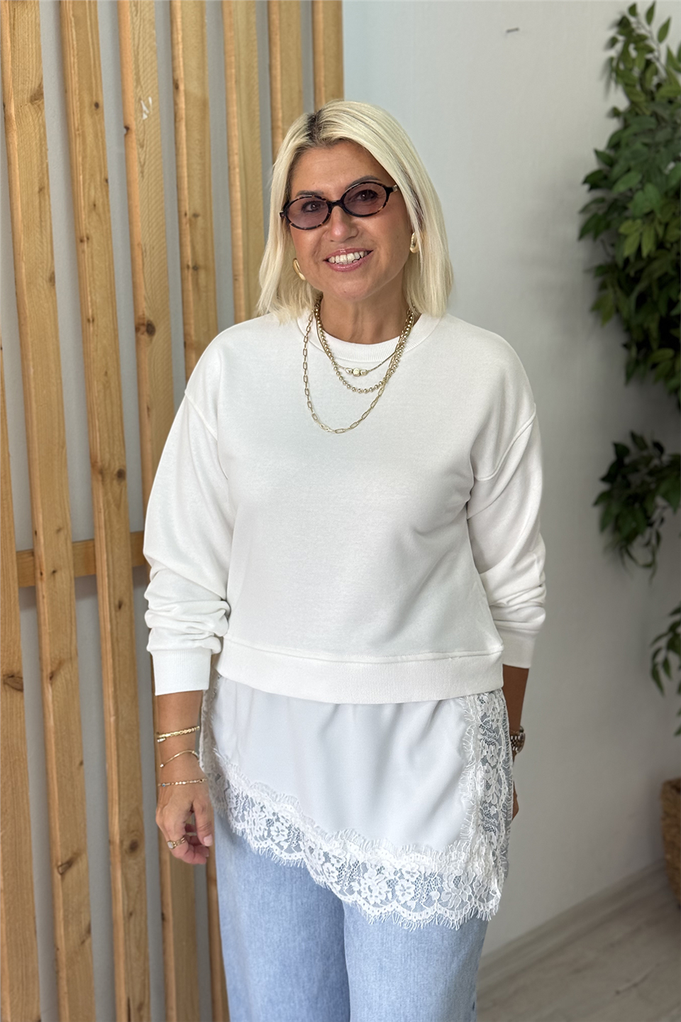 Beyaz Bisiklet Yaka Eteği Saten Dantelli SweatUSW26001003-BEYAZ-S