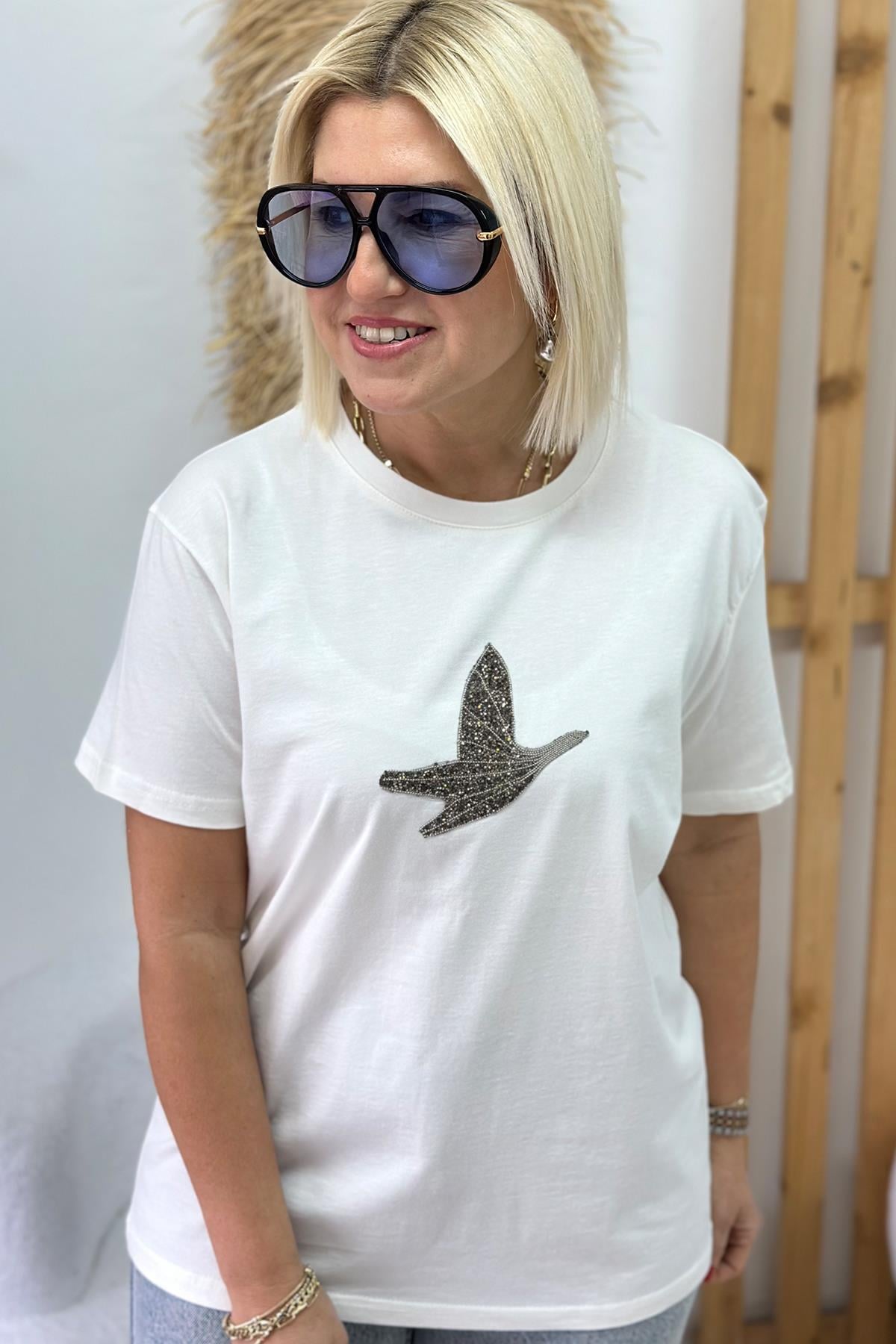 Beyaz Kuş İşlemeli Gümüş Taşlı TshirtUTS25002055-BEYAZ-S