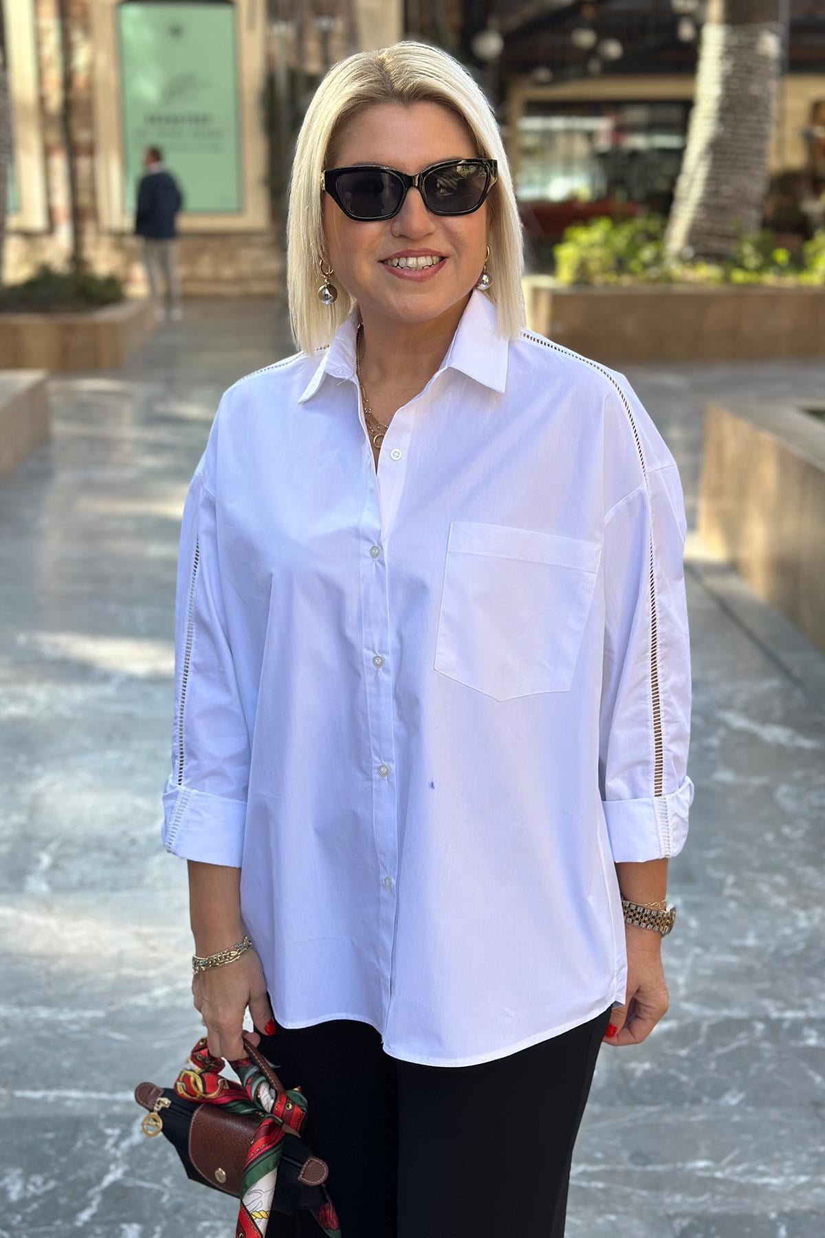 Beyaz Şeritli Cotton GömlekUK2240180-BEYAZ-STD