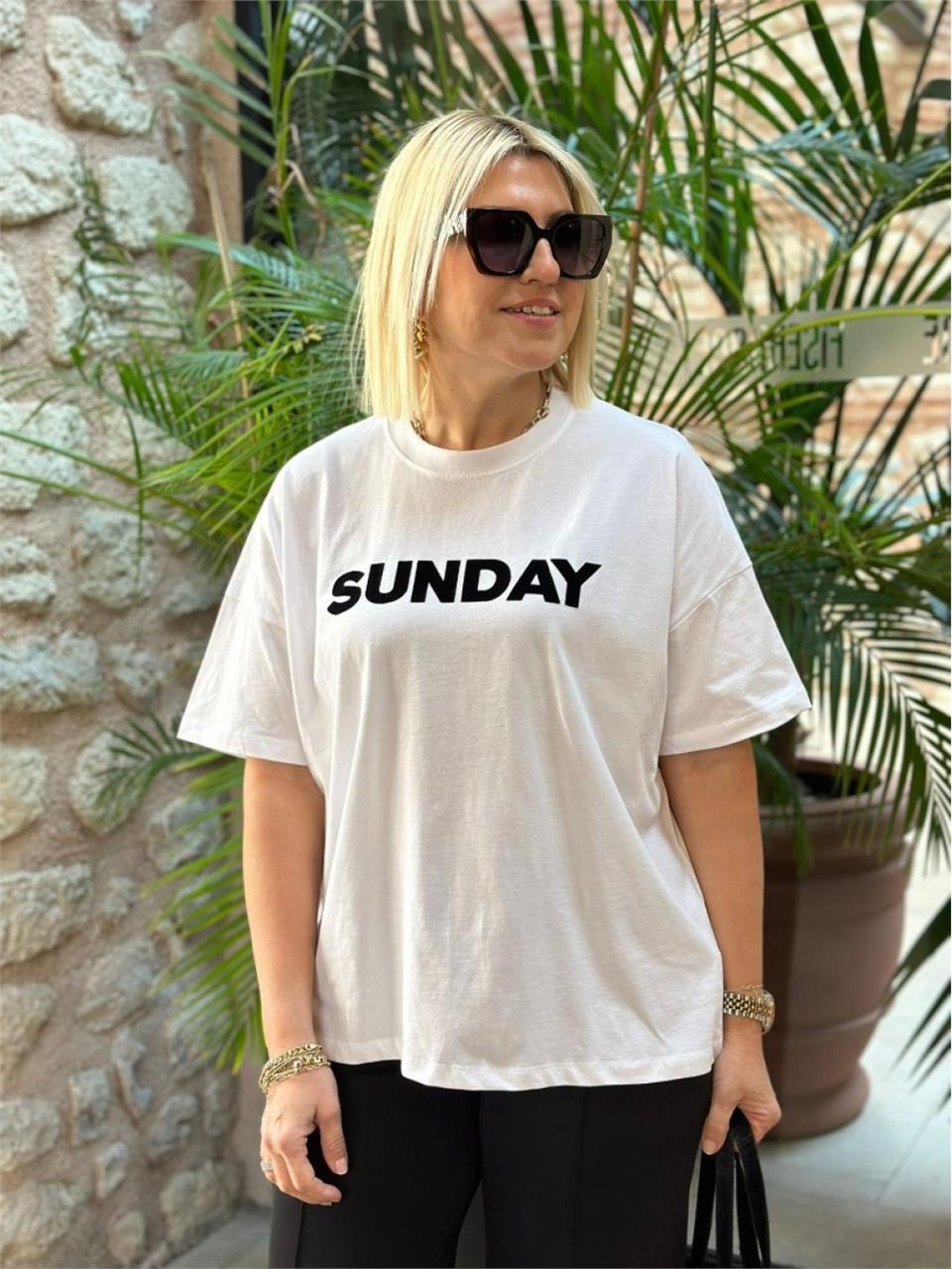 Beyaz Sunday Yazılı Tshirt  UY217057-Beyaz