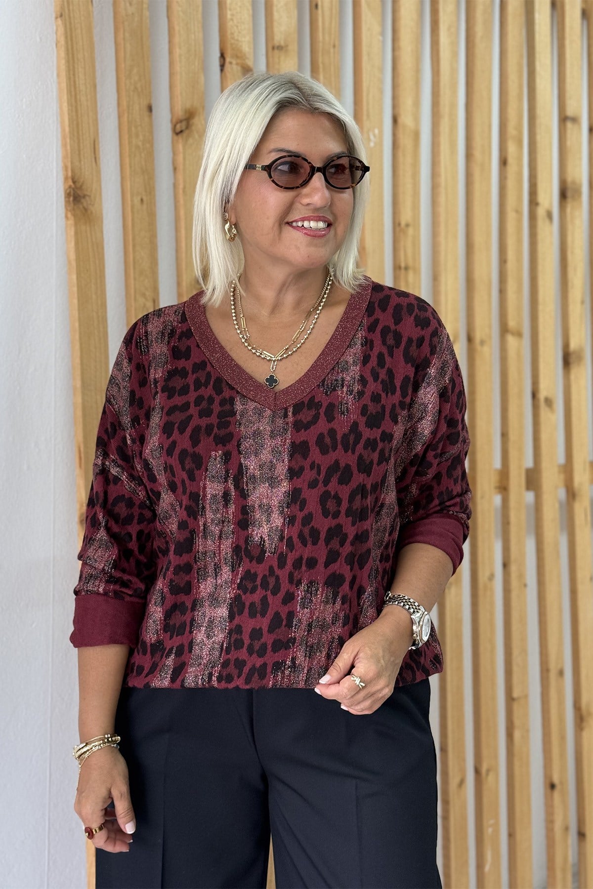 Bordo V Yaka Varak Baskılı Leopar BluzUT24111036-BORDO-STD