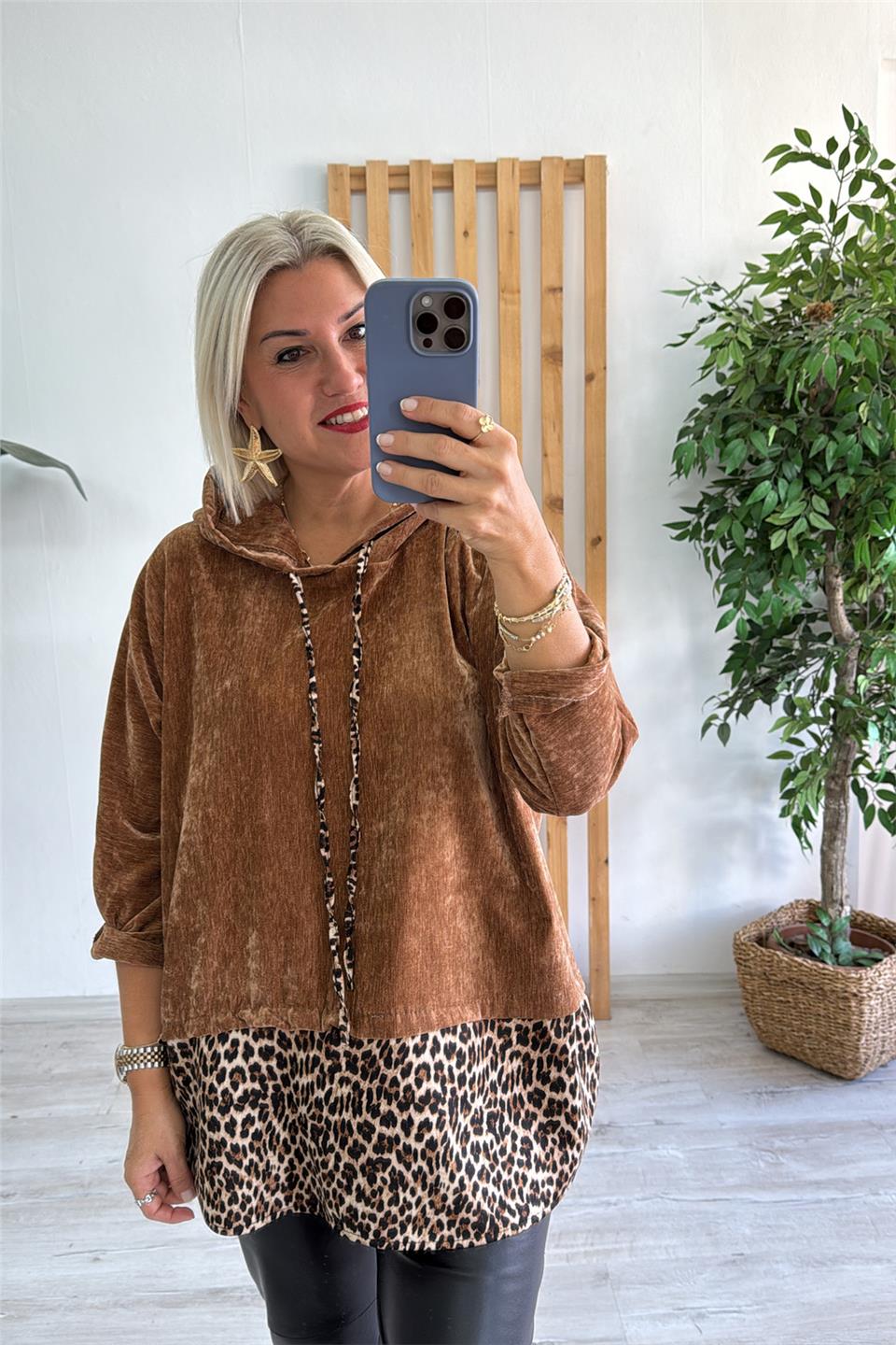 Cappucino Kapüşonlu Leopar Gömlek Detaylı Kadife SweatUSW0243021-CAPPUCINO-STD