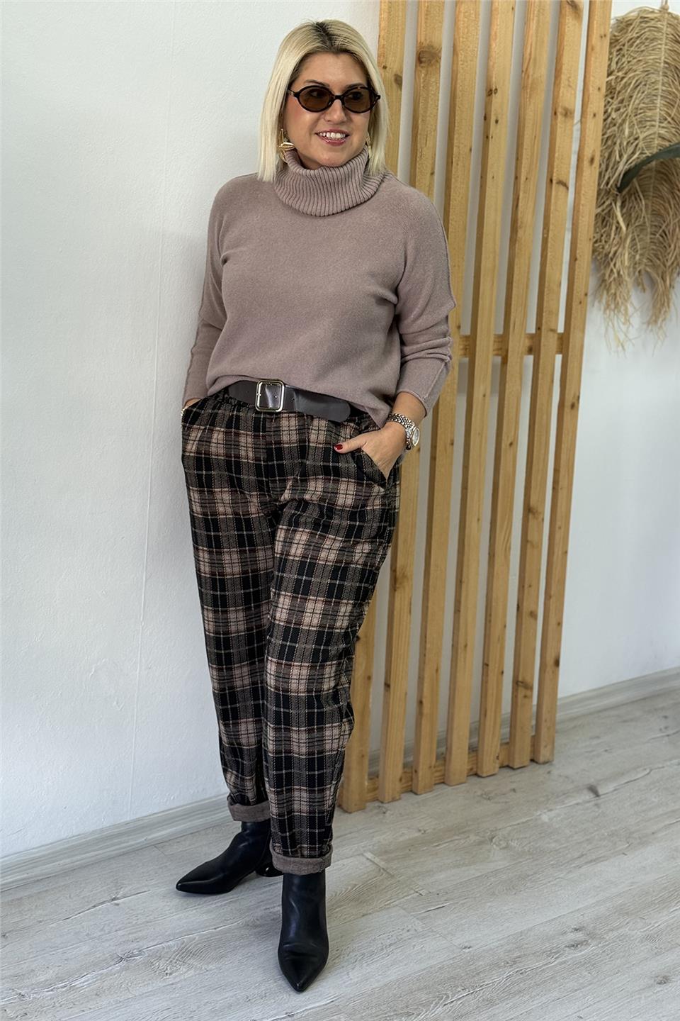 Kahve Beli Kemerli Havuç Model Ekose PantolonAPNT20250916-KAHVE-STD