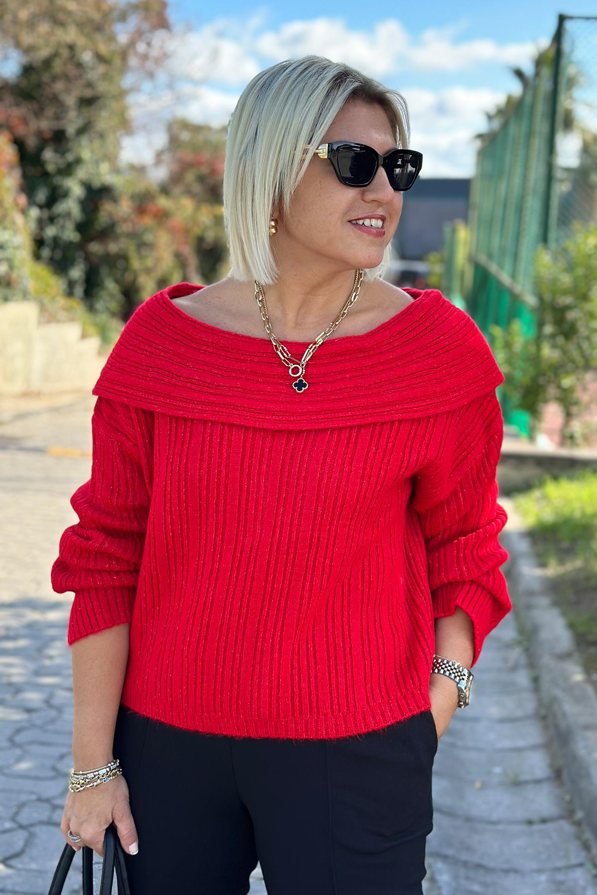 Kırmızı Madonna Yaka Yumoş TrikoDK2230147-KIRMIZI-STD