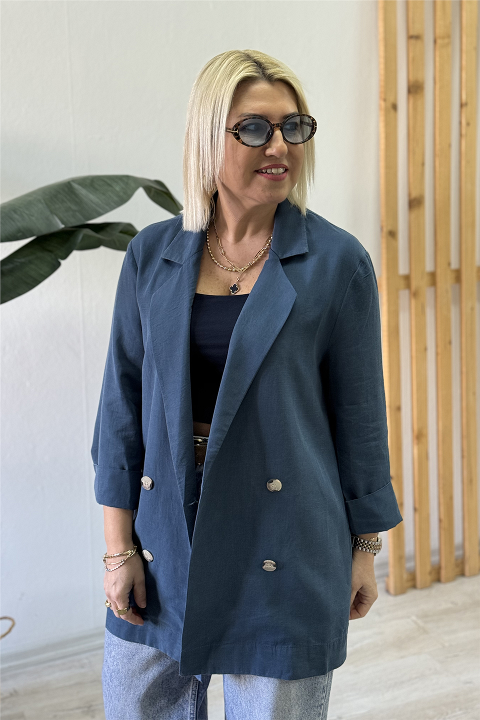 Lacivert Düğmeli Truvakar Kol Blazer CeketDM24111915-LACIVERT-S