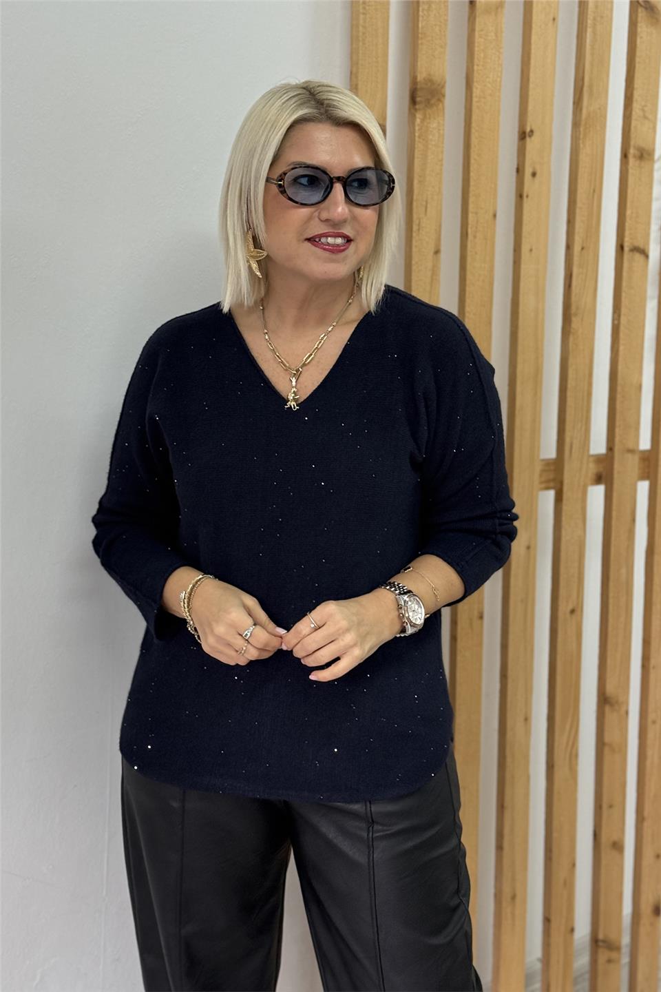 Lacivert V Yaka Pullu Uzun Kol İthal TrikoUT24111047-LACIVERT-STD