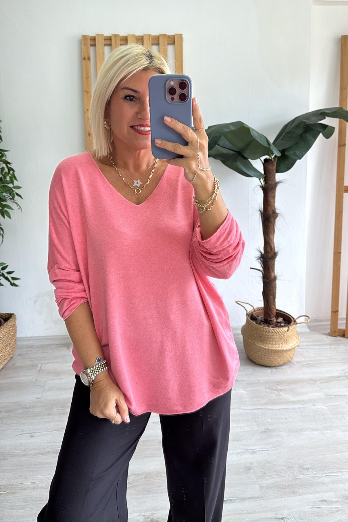 Pembe V Yaka Pamuklu Düz İthal BluzUBL2412250-PEMBE-STD
