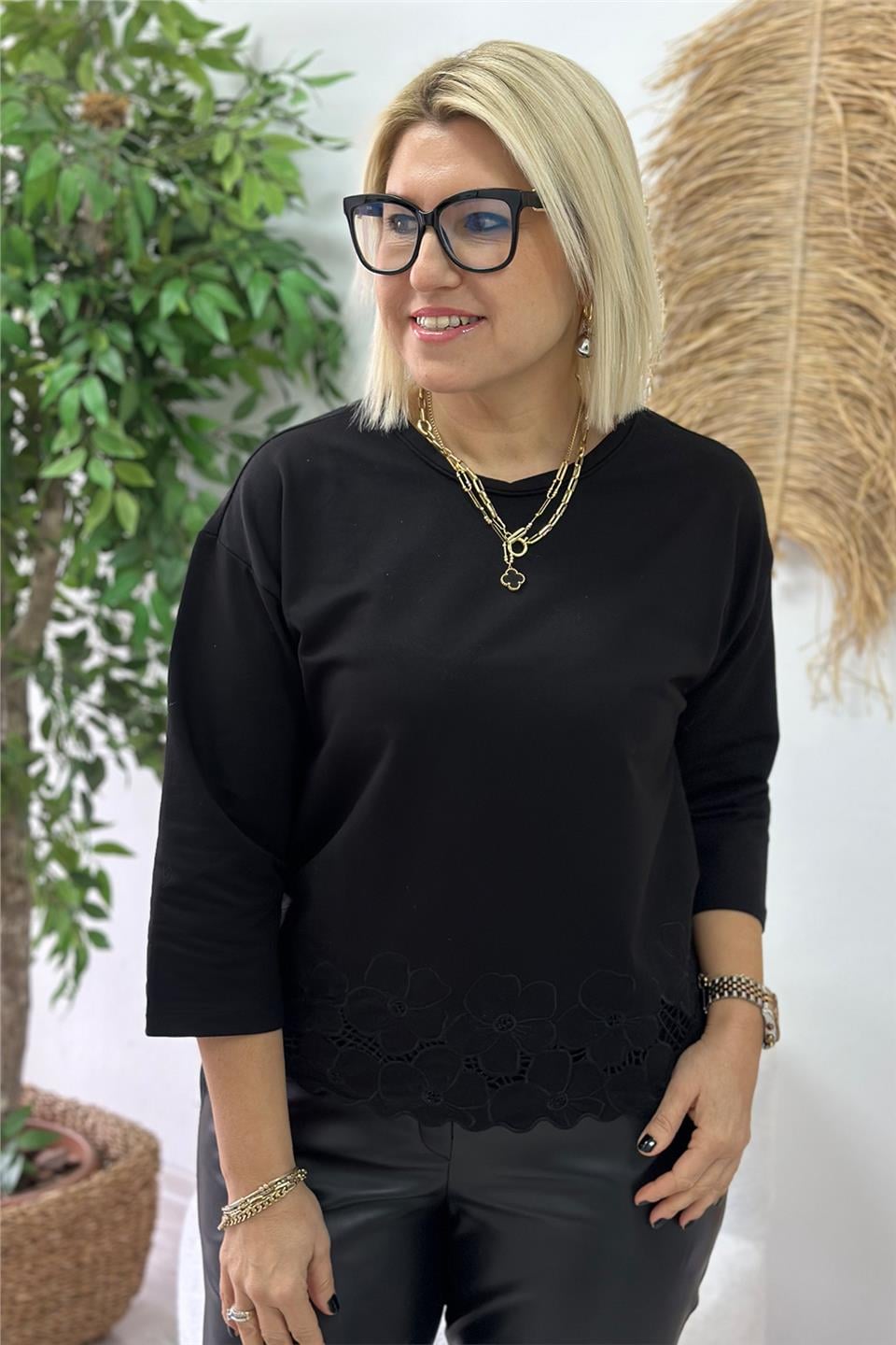 Siyah Bisiklet Yaka Eteği Fistolu Penye BluzUBL2412230-SIYAH-S
