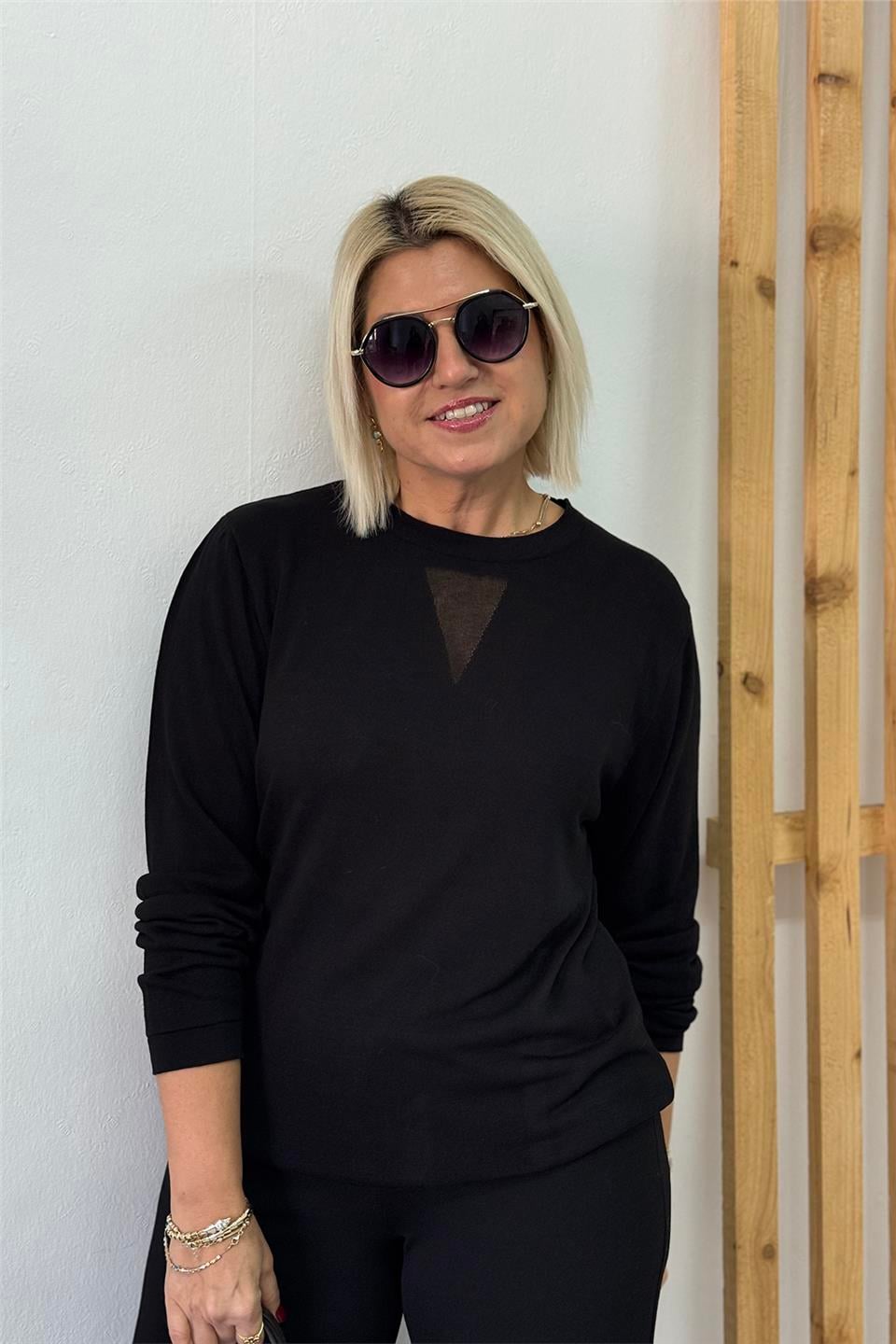Siyah Bisiklet Yaka Pencere Transparan Detaylı TrikoUT24111034-SIYAH-STD