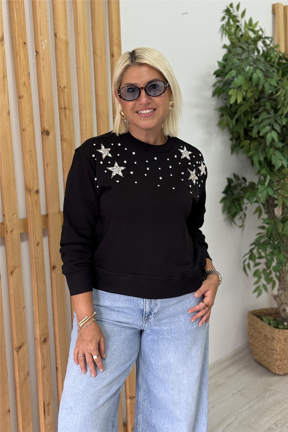Siyah Bisiklet Yaka Yıldız Taş İşlemeli SweatUSW26001002-SIYAH-S