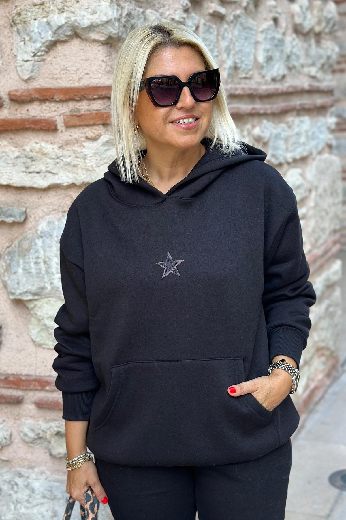 Siyah Kapüşonlu Yıldız Nakışlı Kanguru Cep SweatshirtUK2250137-SIYAH-S