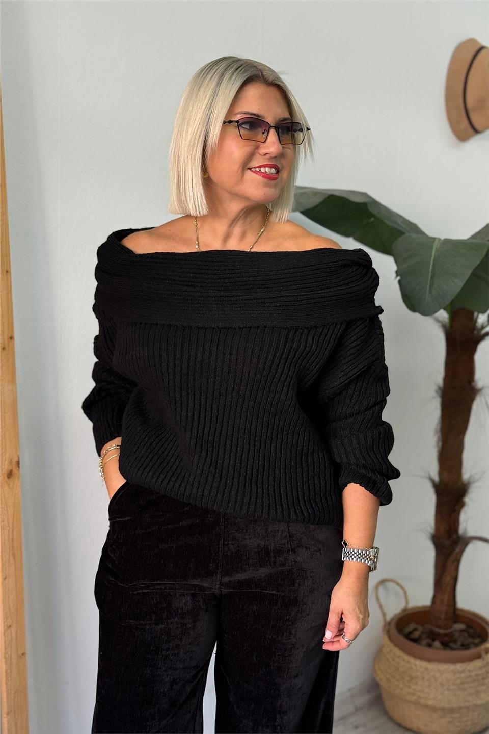 Siyah Madonna Yaka Örme Tunik KazakUT24111005-SIYAH-STD
