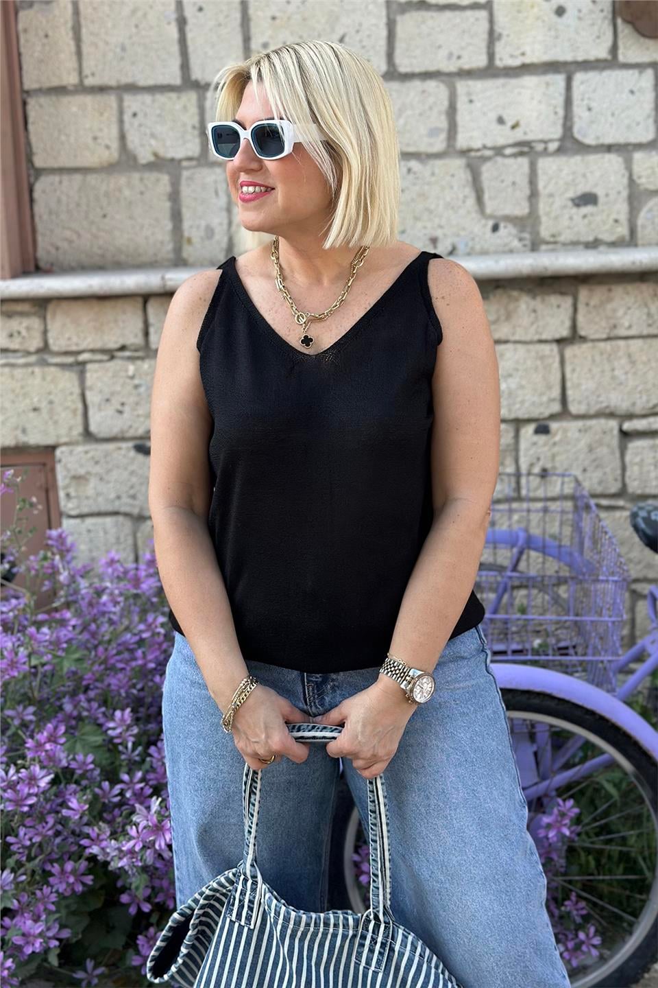 Siyah Ön Arka V Yaka Merserize AtletELB2401241-SIYAH-STD