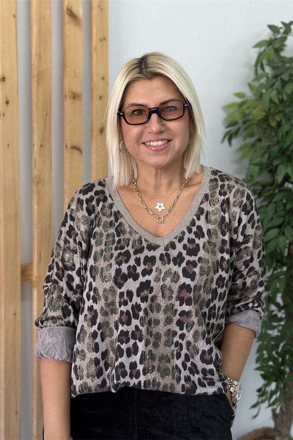 Vizon V Yaka Sim Baskılı Tunik Pamuk BluzUBL2412251-VIZON-STD