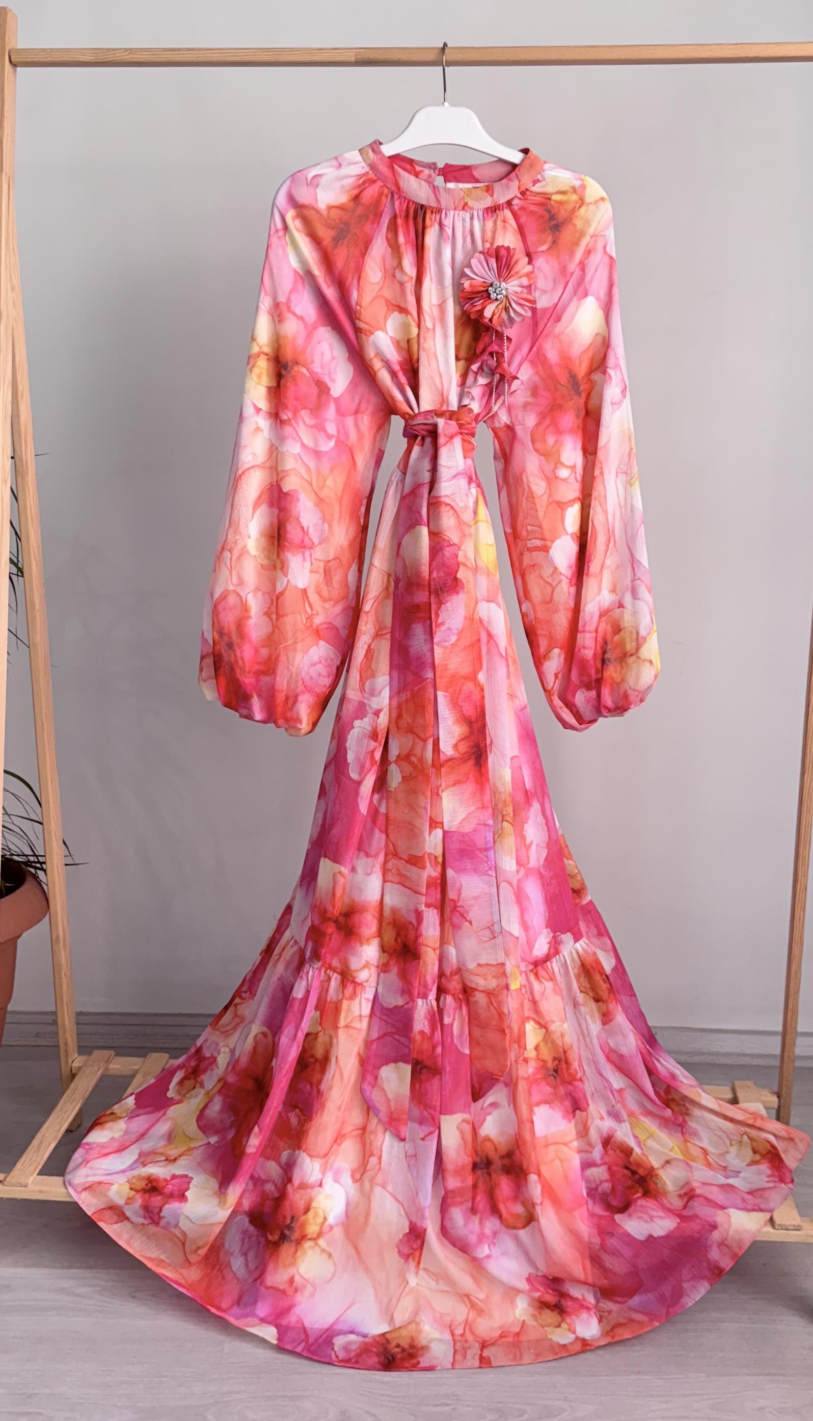 LOVE DRESS