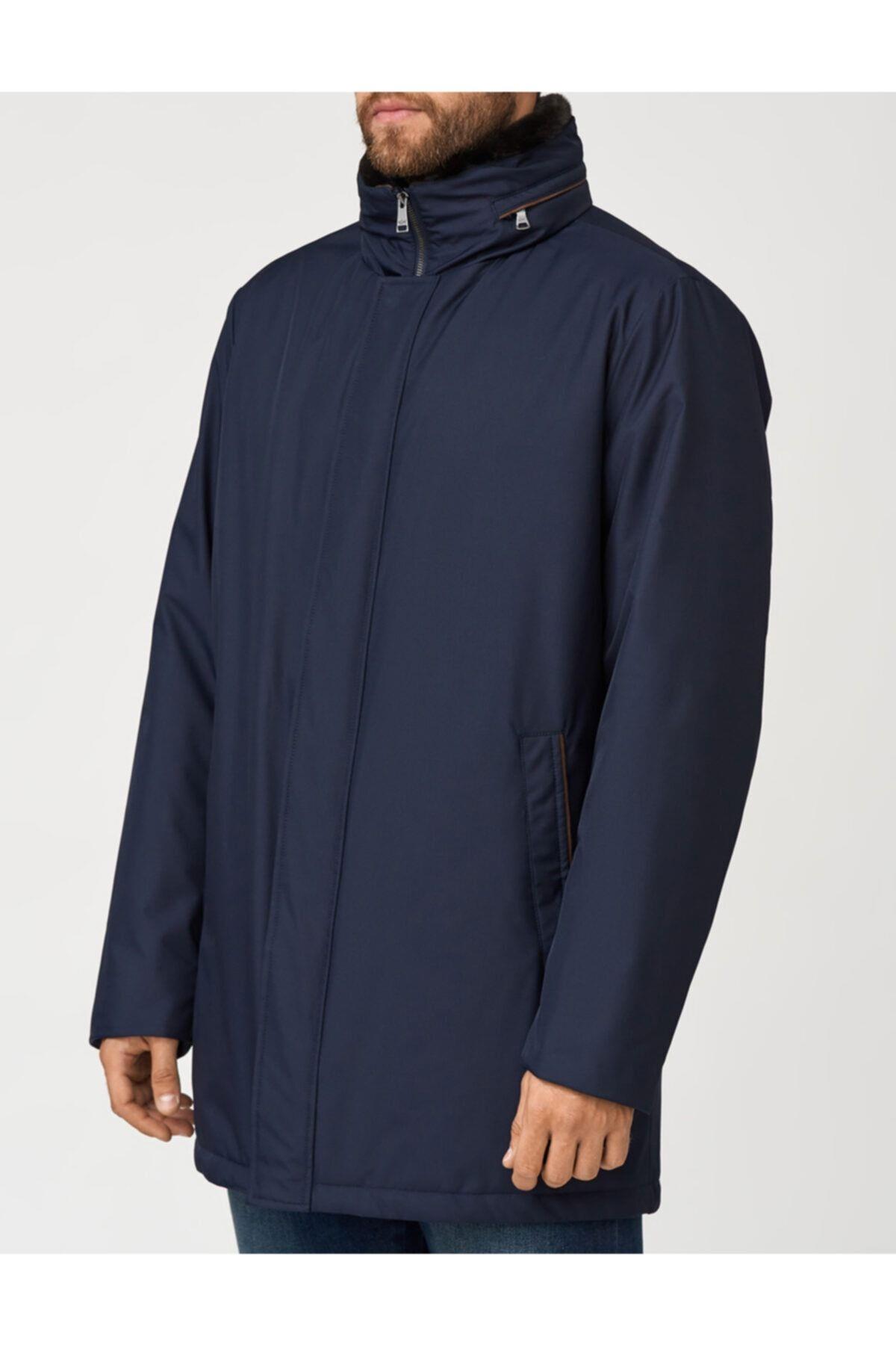 mens-typhoon-jacket-c.w-780420.jpg
