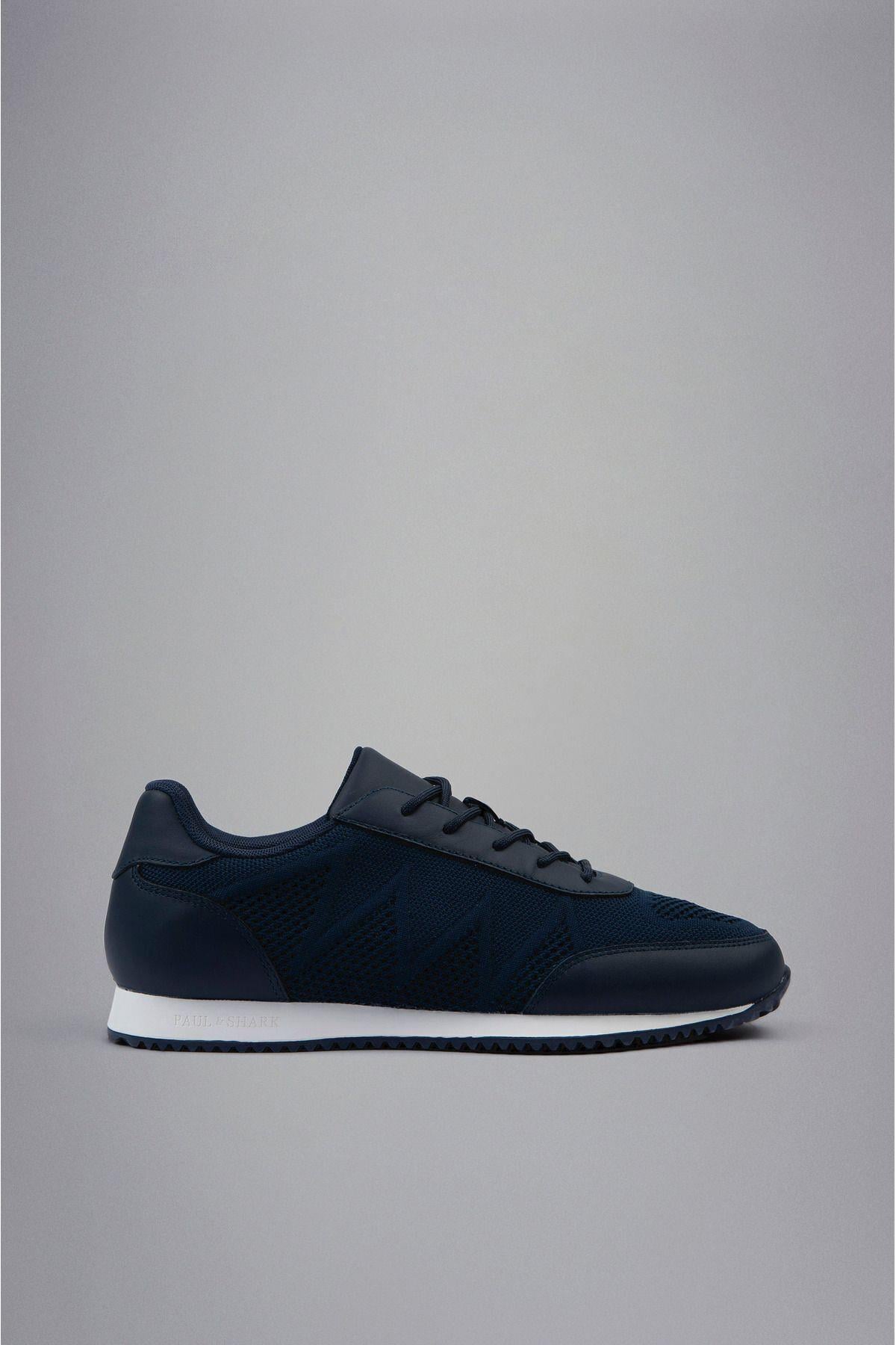 sneakers-2f26d1.jpg