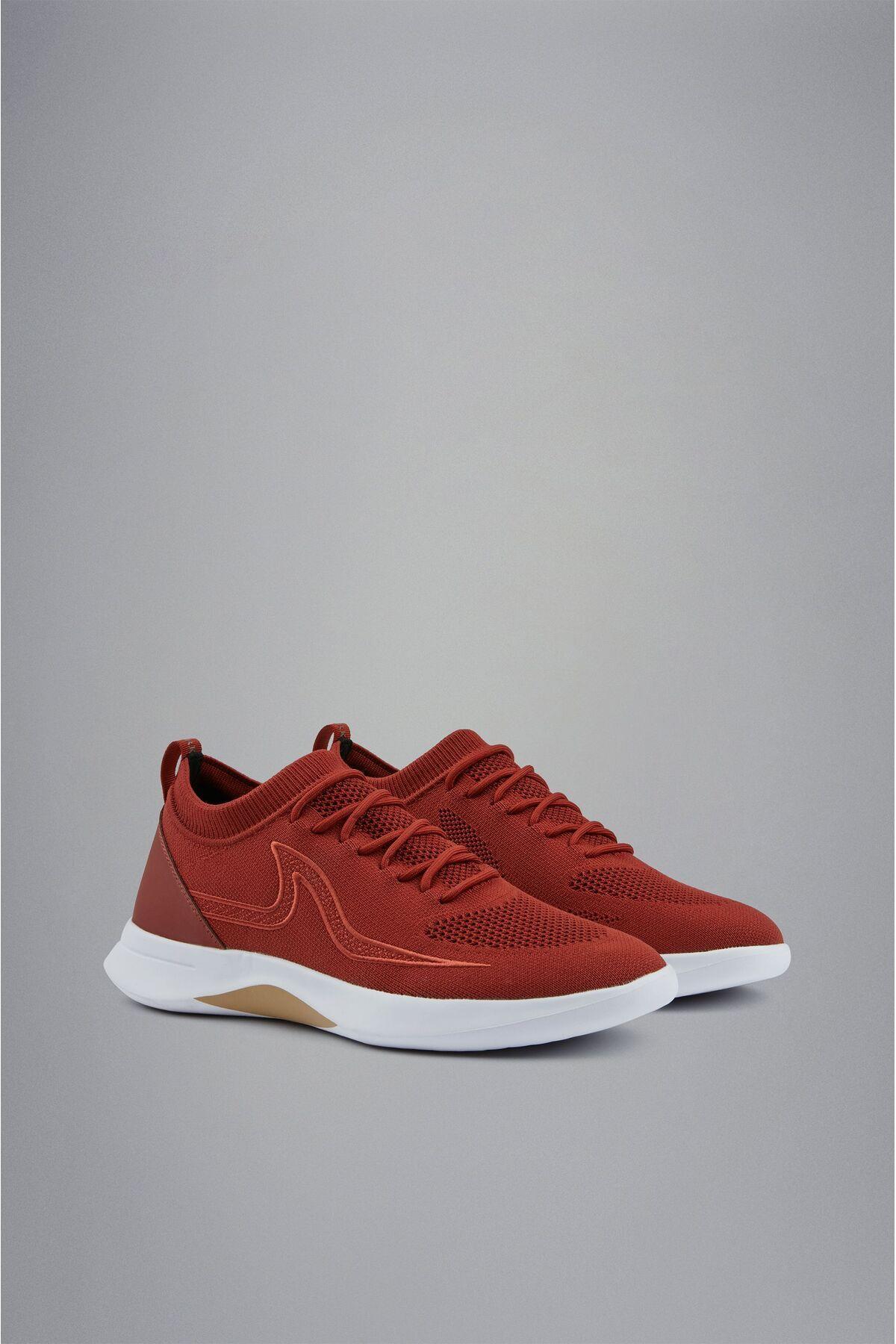 sneakers-53e1b3.jpg