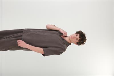 Apaş Yaka Model Dökümlü Gömlek