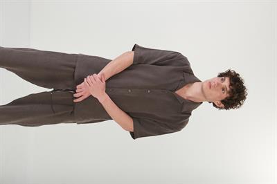 Apaş Yaka Model Dökümlü Gömlek