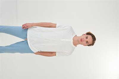 Beli Yırtmaçlı Yakası Patlı T-Shirt