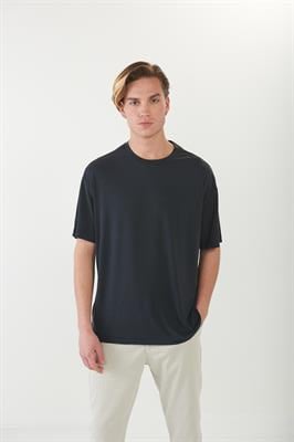 Bisiklet Yaka Düz Basic T-Shirt