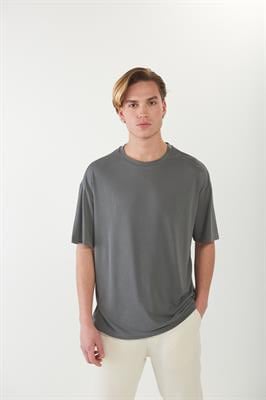 Bisiklet Yaka Düz Basic T-Shirt