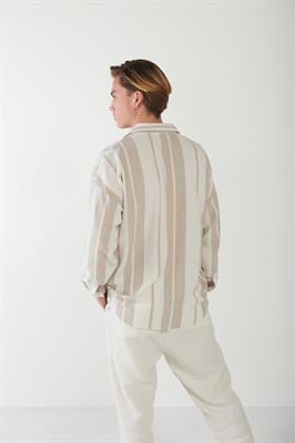 Buldan Yaka Çizgili Gömlek