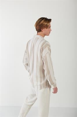 Buldan Yaka Çizgili Gömlek