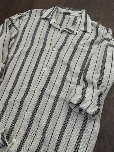Buldan Yaka İnce Çizgili Gömlek