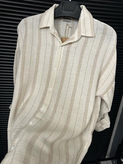 Buldan Yaka İnce Çizgili Gömlek