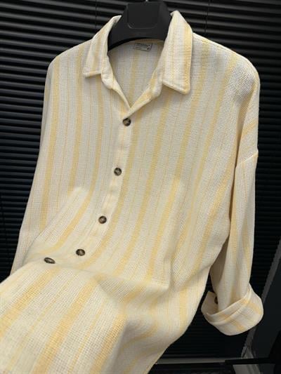 Buldan Yaka İnce Çizgili Gömlek