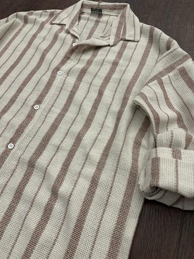 Buldan Yaka İnce Çizgili Gömlek