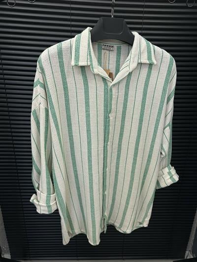 Buldan Yaka İnce Çizgili Gömlek