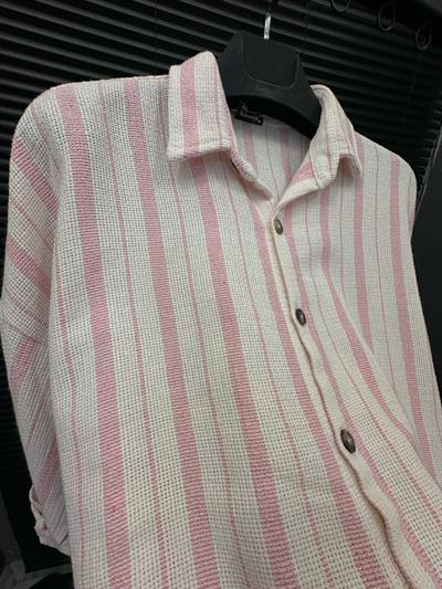 Buldan Yaka İnce Çizgili Gömlek