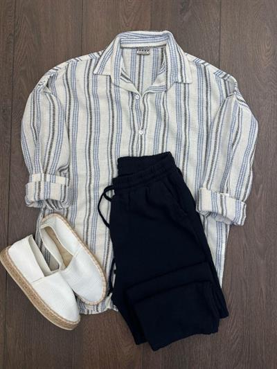 Çizgili Yakalı Keten Gömlek