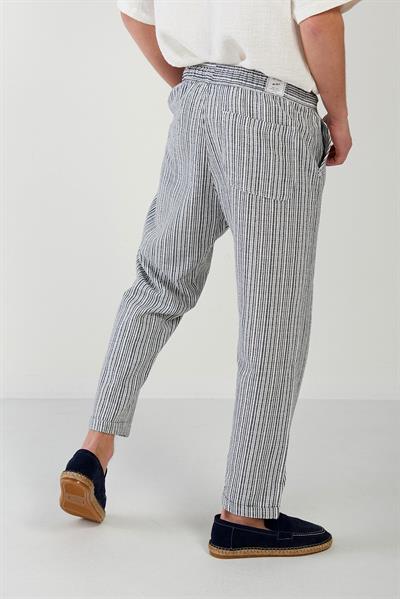 Duble Paça Kumaşı Çizgili Lastikli Pantolon